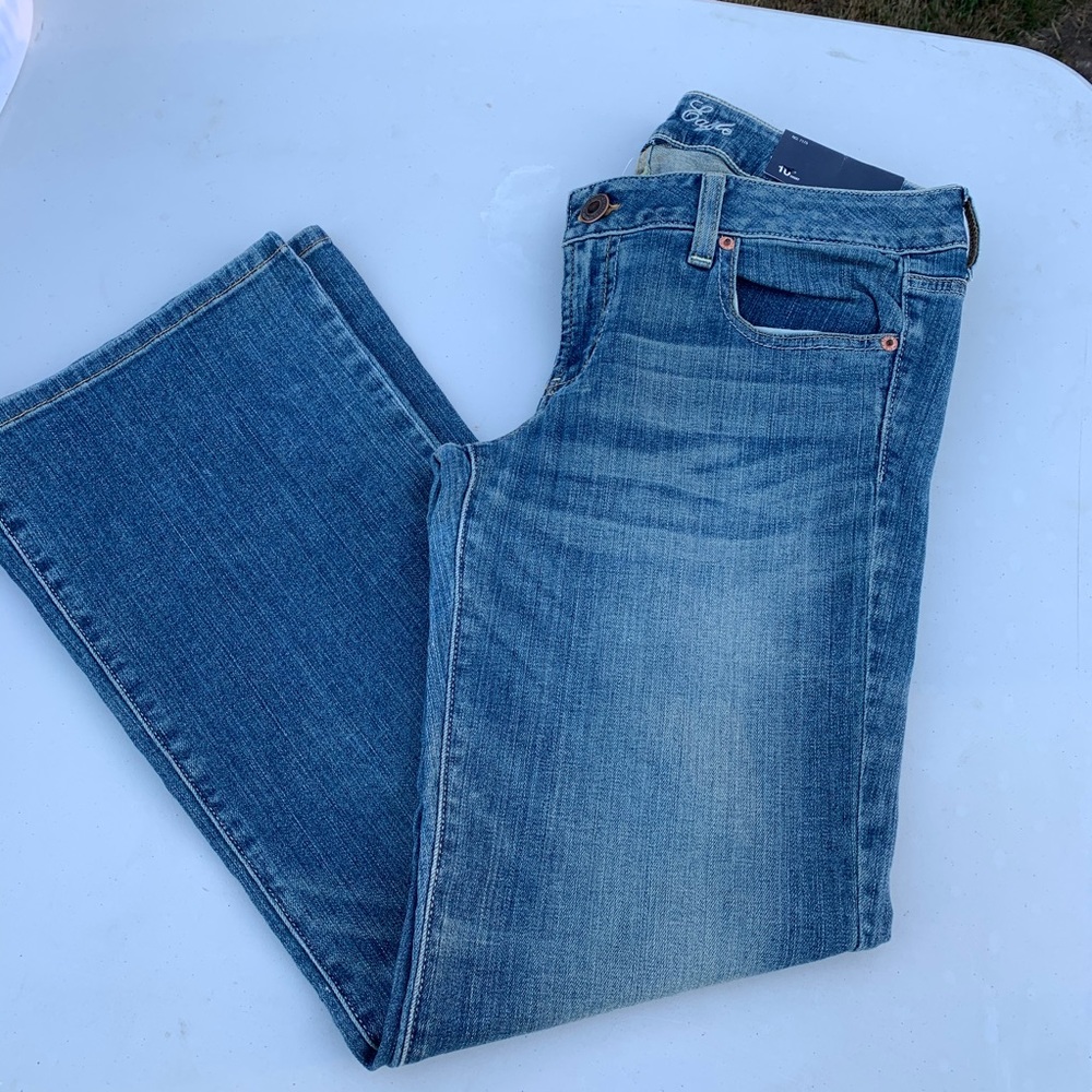 BRAND NEW American eagle jeans size 10 short